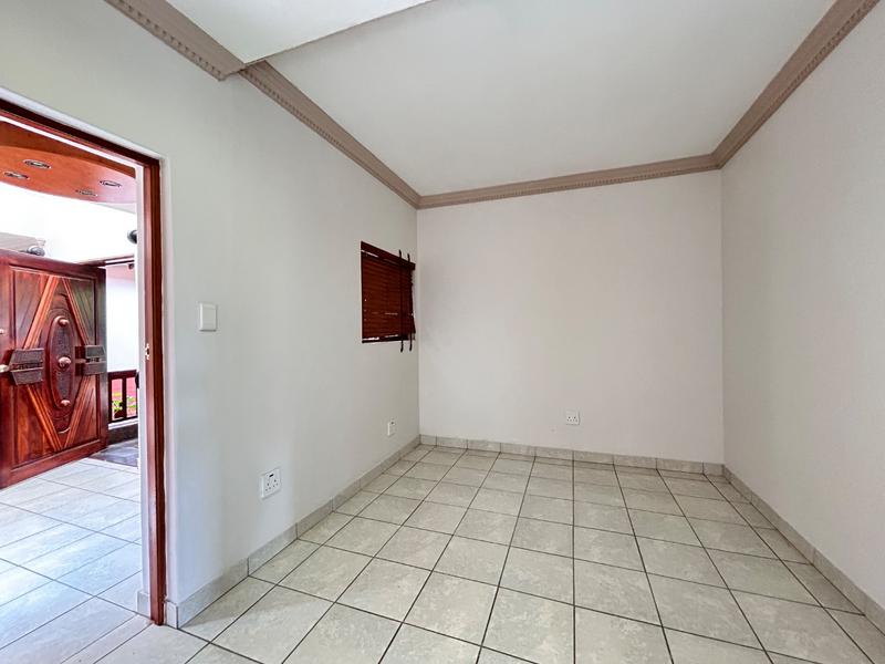 5 Bedroom Property for Sale in Birdwood Estate North West